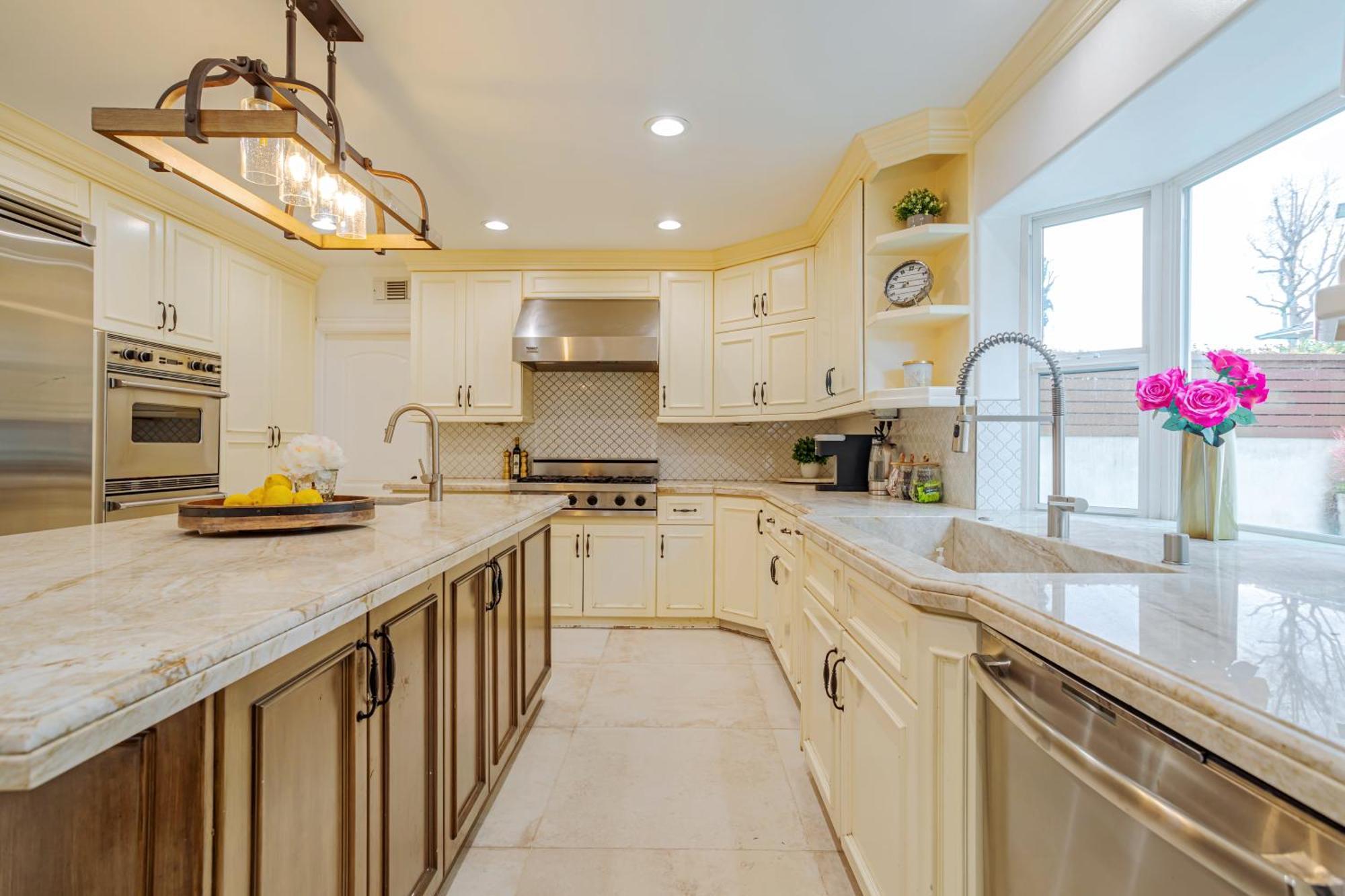Beautiful 5 Bedroom 8 Bed Sleeps Up To 16 With Pool Near Universal Casa vacanze *